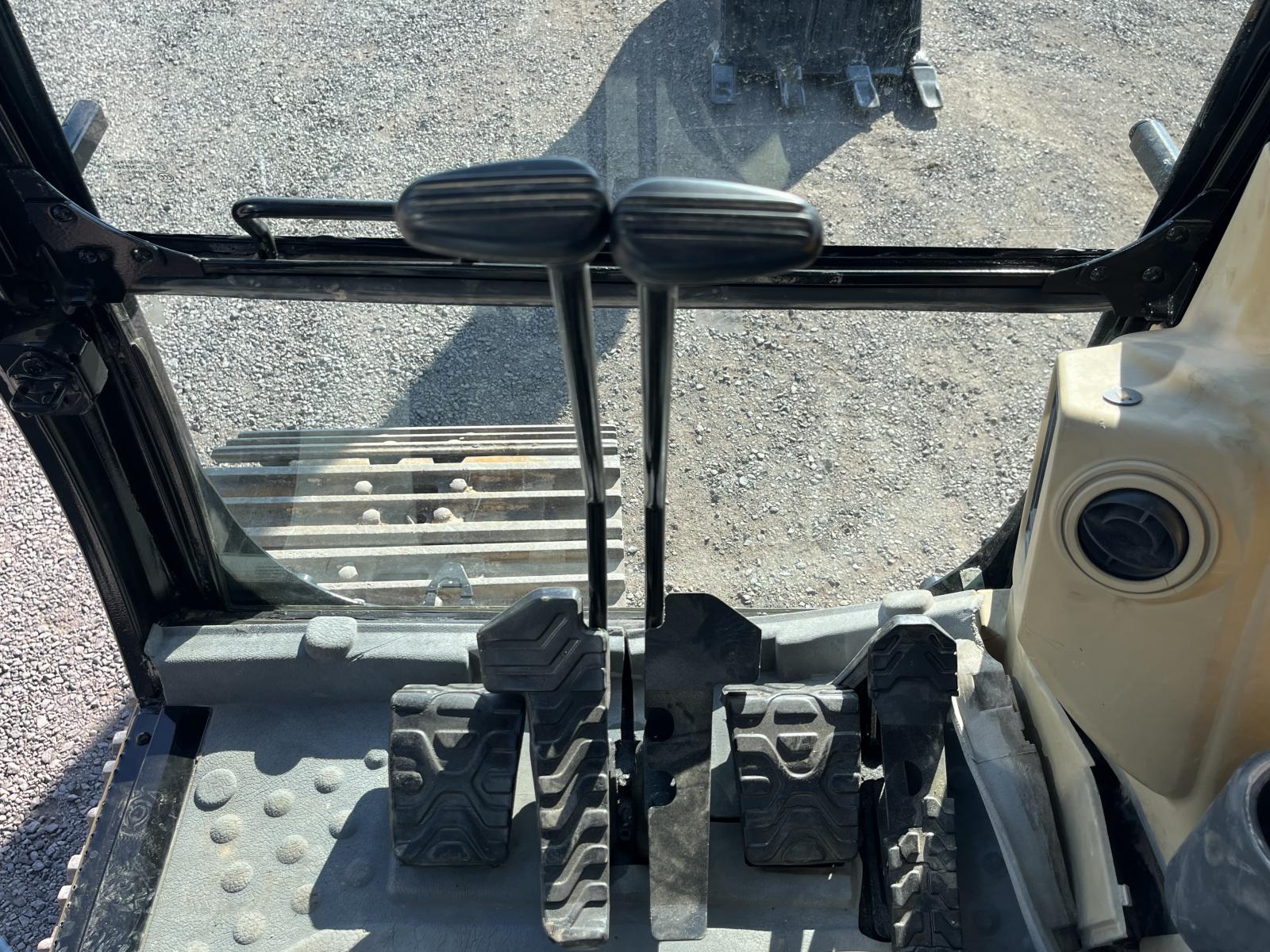 ./imagenes/INVOICE/2019/17349/EXCAVATOR CATERPILLAR 325CL (21).JPG